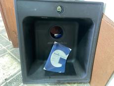 черная кухонная мойка