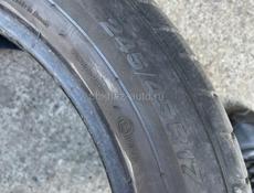 R17 245/45