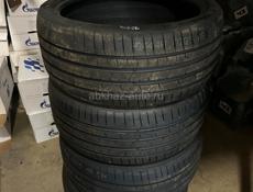 245/35R19