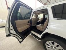 Toyota Sequoia