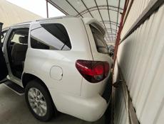 Toyota Sequoia