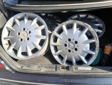 Продаю срочно диски 