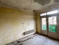 продается 4-х комнатная квартира