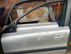Двери на Вольво 