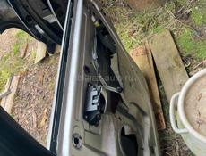 Двери на Вольво 