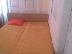 Продается жилой 2 х этажный дом, 200 м от моря, в Сухуме, недалеко от рынка