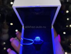 Продаю бриллиантовое кольцо 16 размер 