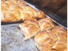 Шашлычник , шаурмист ,самса .