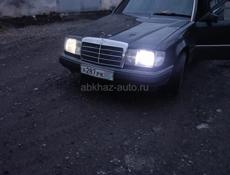Mercedes-Benz 124