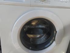 Продаю стиральную машину