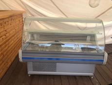 Ветринный холодильник 