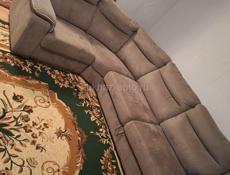 Продам срочно диван в идеальном состоянии покупалась за 100 т