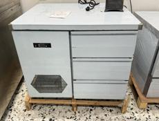 Холодильные столы