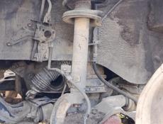 Передние амортизаторы