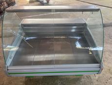 Холодильник витринный