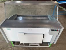 Холодильник витринный