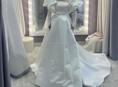 Продается свадебное платье в идеальном состоянии после химчистки размер s xs сзади на шнуровке , подойдет и на размер больше 