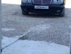 Mercedes-Benz E-Класс