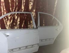 Двери на 210 мерс