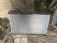 Радиатор на Ниссан скай 