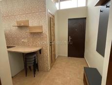 Сдается 2-х комнатная кварти в центре города сухум по ул Аидгылара 28