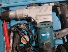 Срочно срочно продам перфоратор в хорошем состоянии 