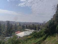 6 соток с видом на море и город.