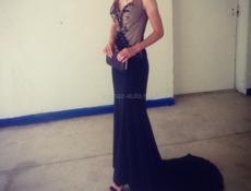 Продам 2платья