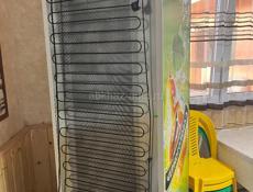 Витринный холодильник