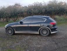 Продам срочно машину марки инфинити. В хорошем состояний