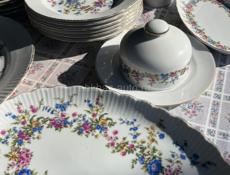 Продам большой кухонный сервиз 
