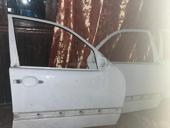 3 двери , 210 мерс Цена за 3  Голые без нечего . Торг 