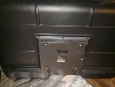 Продаю на разбор телевизор срочно