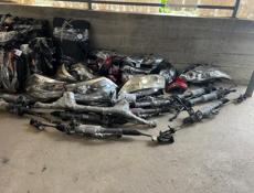 Бампер Toyota mark X фары, зеркала, фонари, рулевая рейка, капоты, крепления бампера, вентилятор и тд