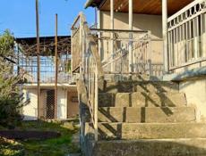 БЕЛЬЭТАЖНЫЙ ДОМ В СУХУМЕ, ВИЭМ