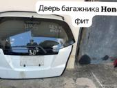 Дверь багажника Honda Fit  капоты, бампера, фары, радиаторы, амортизаторы, зеркала, стопы, лобовое стекло и тд