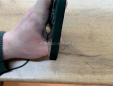 Продам IPhone 13 