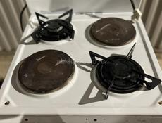 ЭлектроГазовая плита 4х комфорочная.