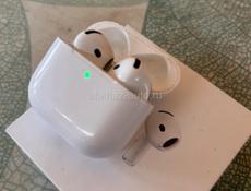 AirPods 4