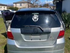 1 поколение фит ,все есть 