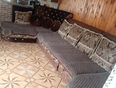 Продаю угловой диван