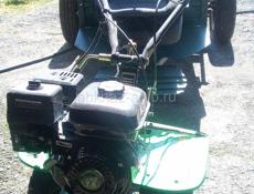 Срочно продается два крота с прицепом один новый