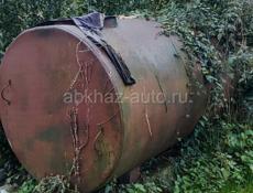 Бак 5-6тон,  высота примерно 1.50 м, длинна примерно 2 м