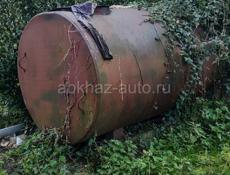 Бак 5-6тон,  высота примерно 1.50 м, длинна примерно 2 м