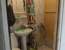 По улице Дарсалия КВ в два этажа 