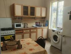 По улице Дарсалия КВ в два этажа 