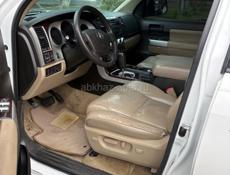 Toyota Sequoia