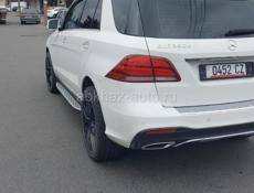 Mercedes-Benz S-Класс