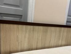 Кровать с матрасом