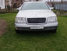 Mercedes-Benz 124